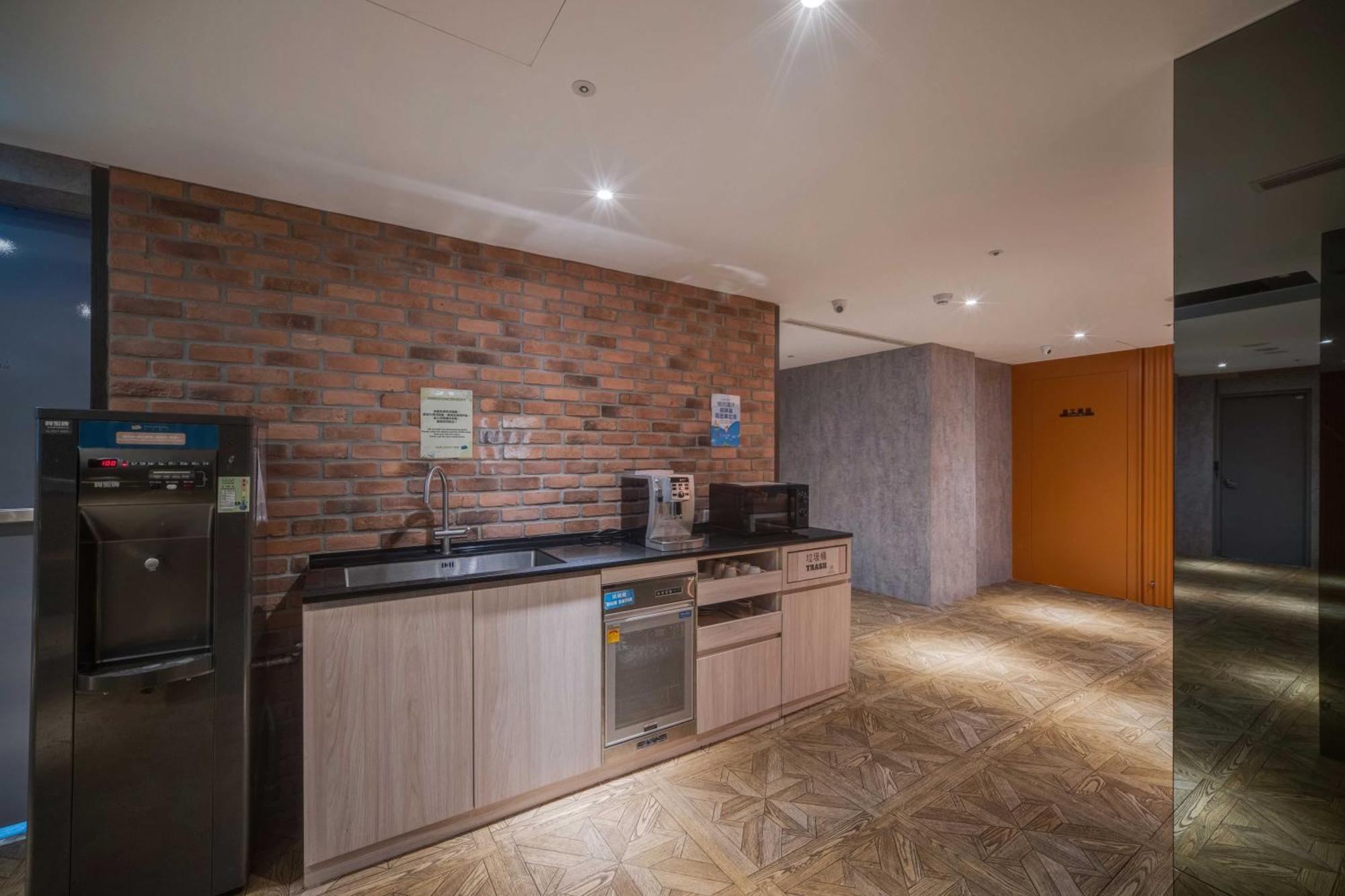 Fun Stay Inn Ximen 타이베이 외부 사진